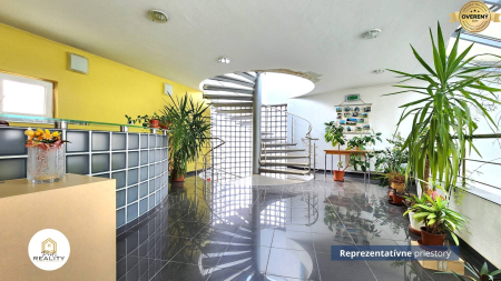 PRENAJATÉ | 92 m² Reprezentatívne priestory pre lekárov, arch., IT ...